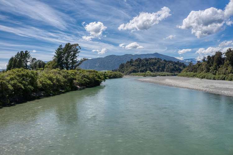 91 Beach Road Kakapotahi_43