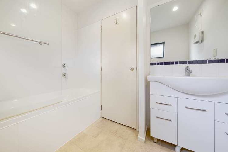 45 Emlyn Place Torbay_15