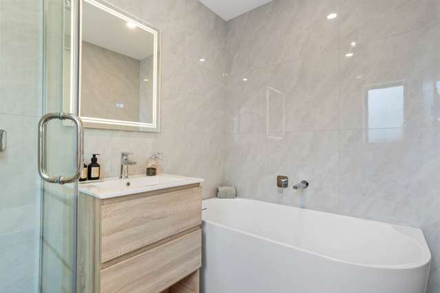 9&11 Huia Road Pt Chevalier_4