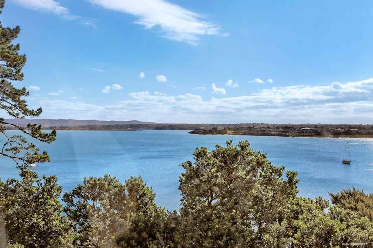 27 Telstar Place Beach Haven_0