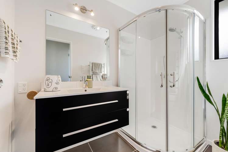 7b Whitford Avenue Mount Wellington_18