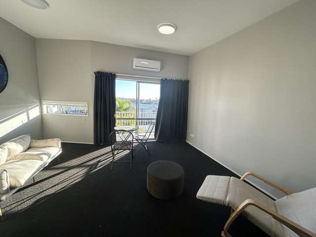 42/7 Kelvin Hart Drive East Tamaki_2