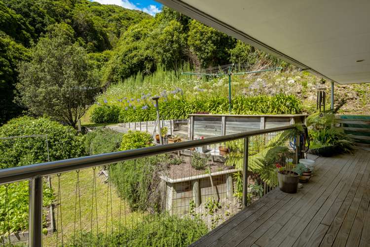 255 Queen Charlotte Drive Havelock_21