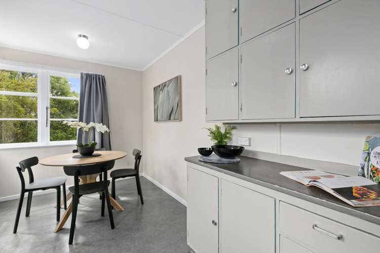 48 Wilkie Crescent Naenae_6