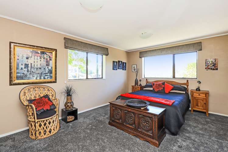 83 Churchill Drive Taradale_12