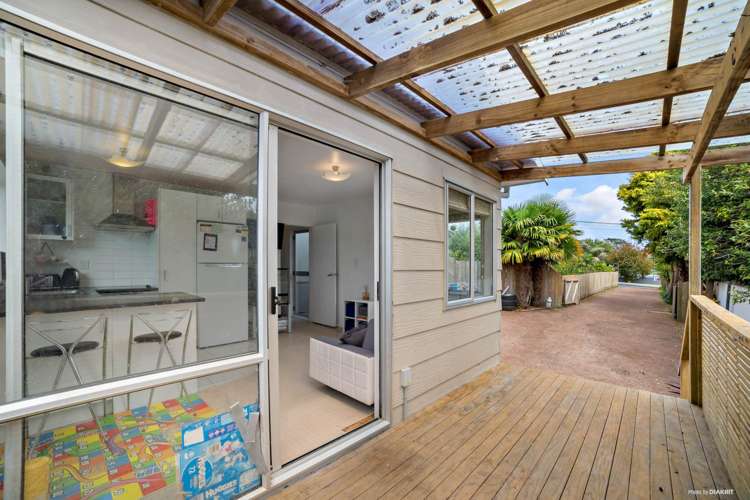 2/32 Kia Ora Road Beach Haven_1