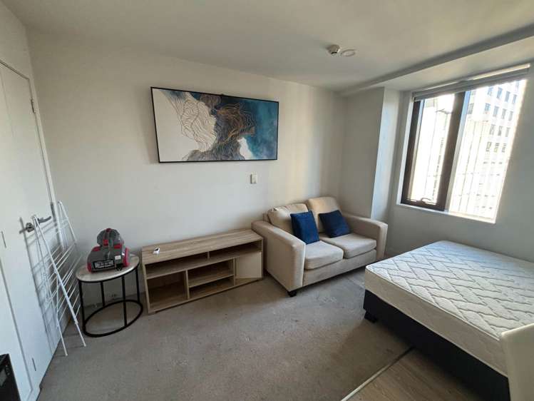 902a/75 Victoria Street West City Centre_4