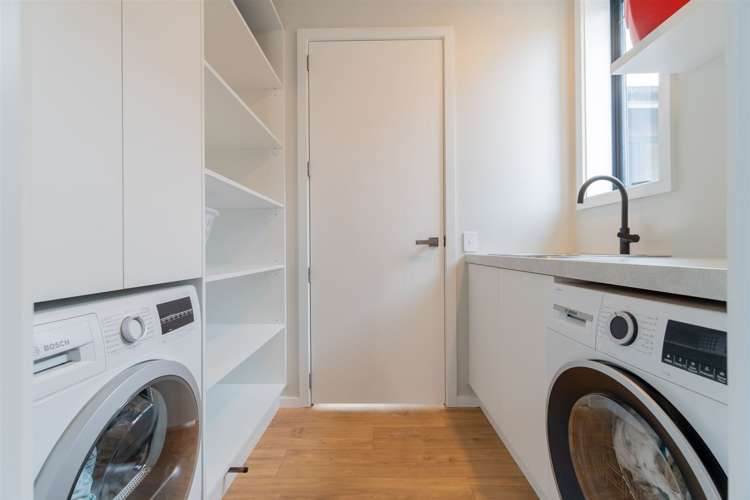 6 Ralph Moir Drive Te Anau_23