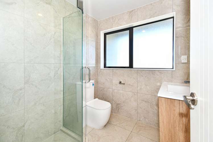 77 Rashni Road Flat Bush_15