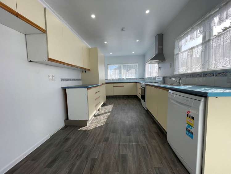 8 Malvina Place Bucklands Beach_20