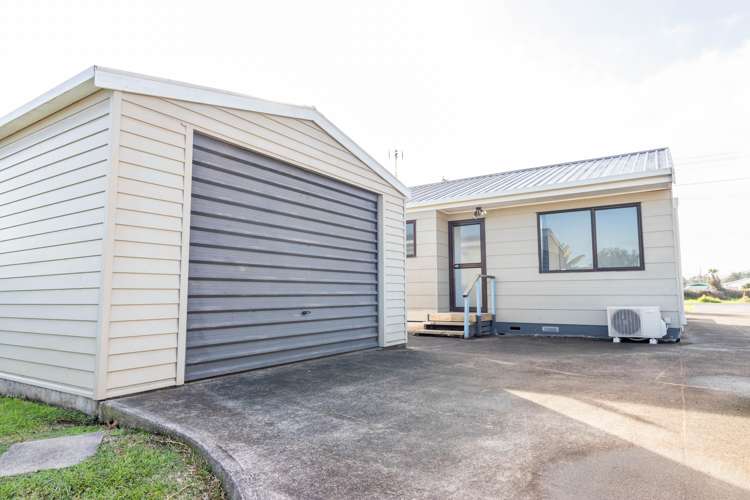 8 Dearle Street Paeroa_17