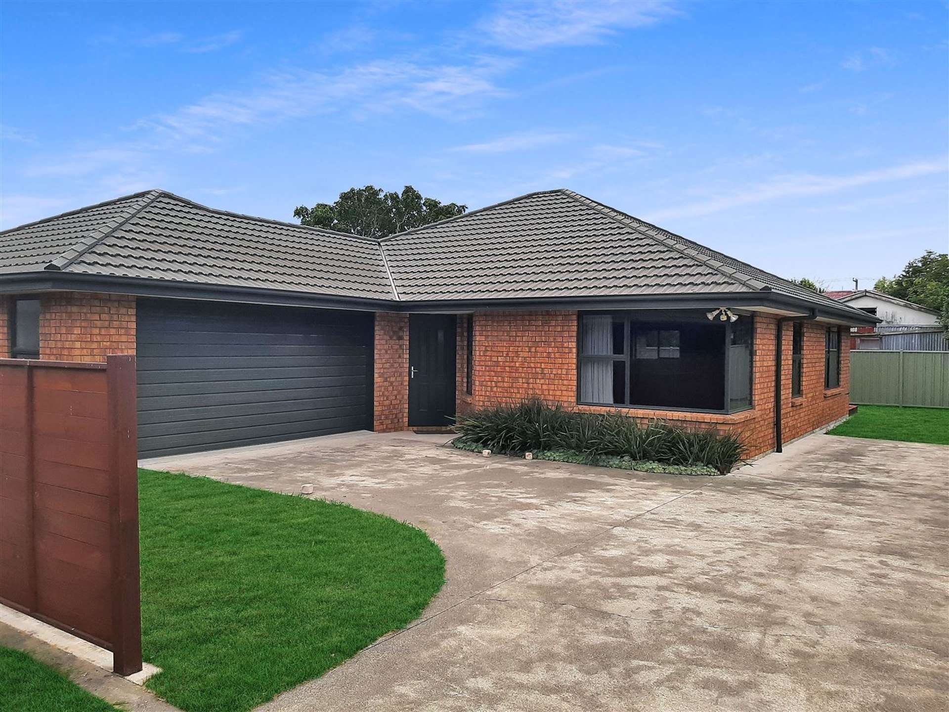 201a High Street Dannevirke_0