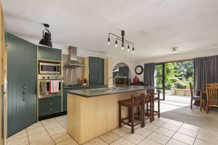 22 James Road Pahiatua_5