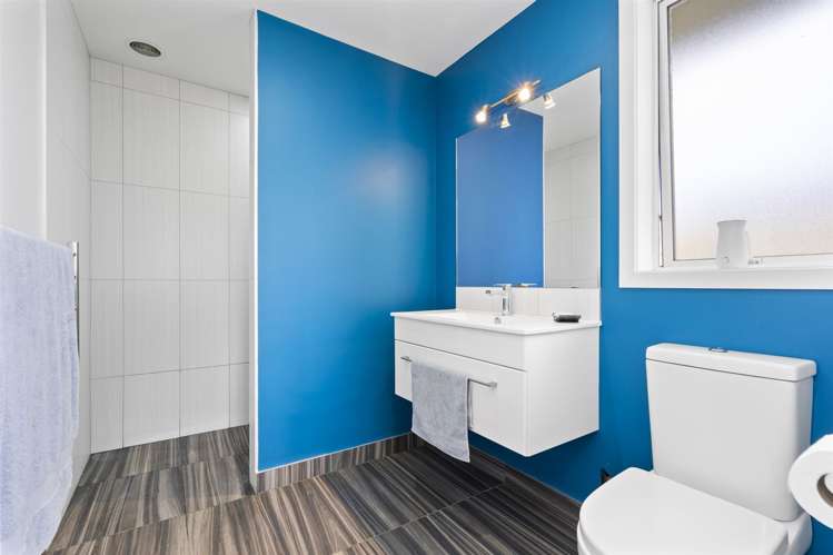 6 Plescher Crescent Leamington_20