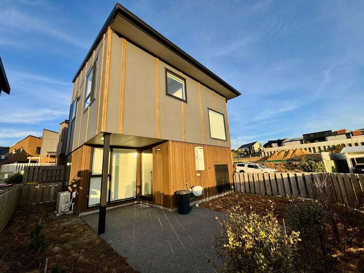 73 Cedarwood Street Woodridge_15