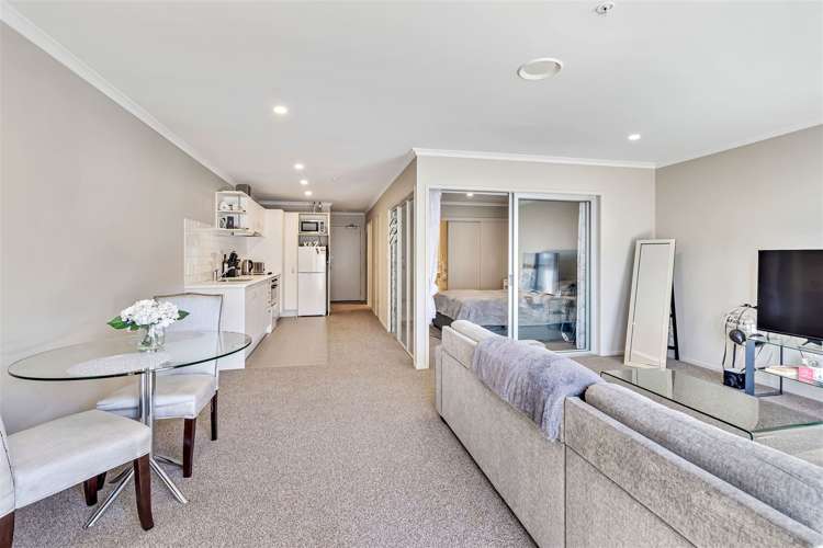 2h/83 New North Road Eden Terrace_3