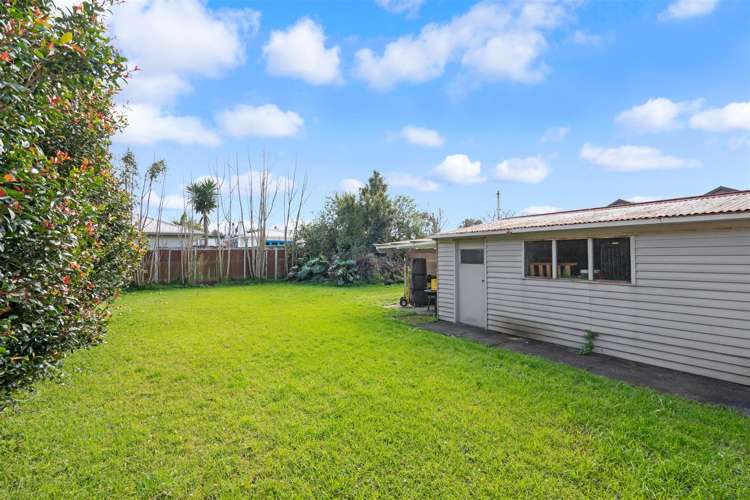 4 Roberts Road Te Atatu South_3