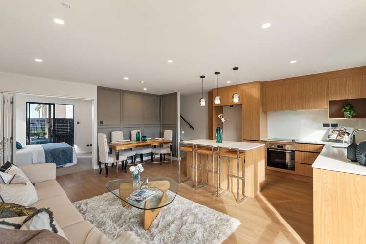 2/41 La Trobe Street_1