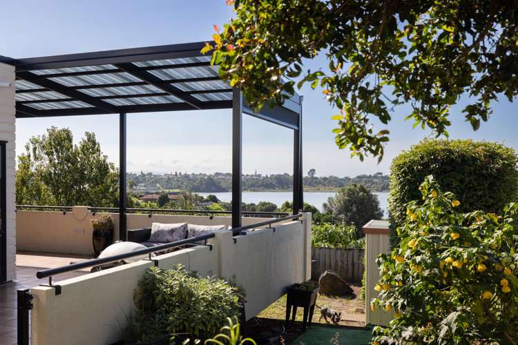 8 Lorrigan Way Welcome Bay_38