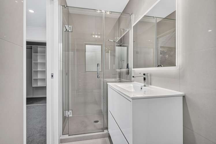 37D Erima Avenue Point England_15