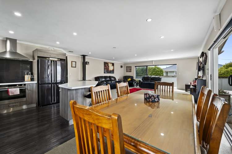 16 Carthew Street Okato_11