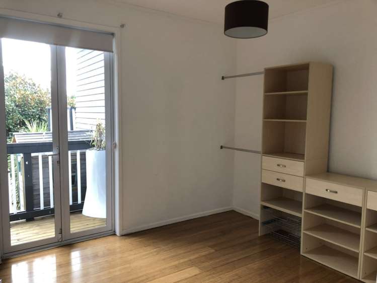 14 Tiri View Place Waiake_10