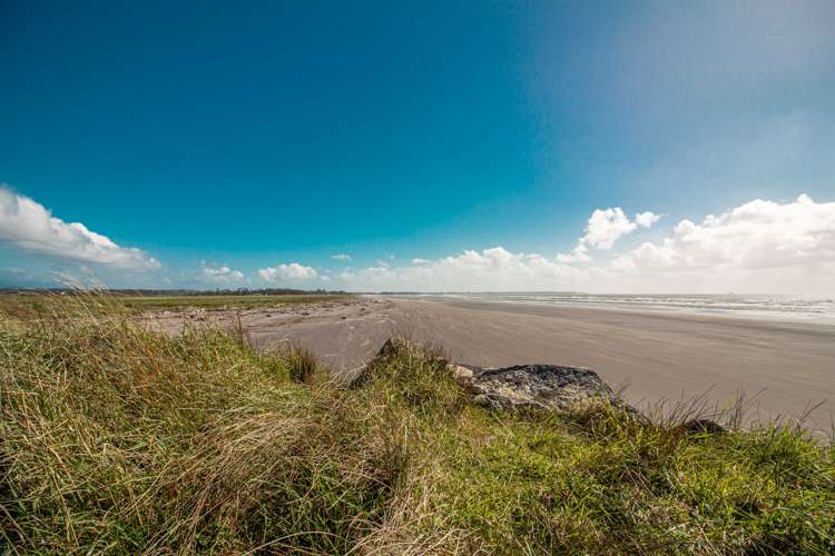 11 Ngahue Crescent Carters Beach_30