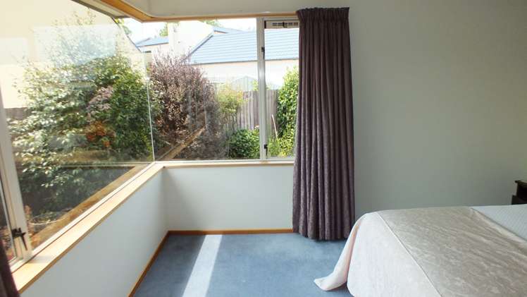 82 Pages Road Allenton_6