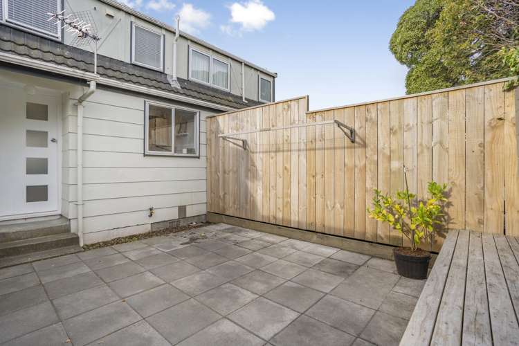 4/6 Richmond Street Petone_15