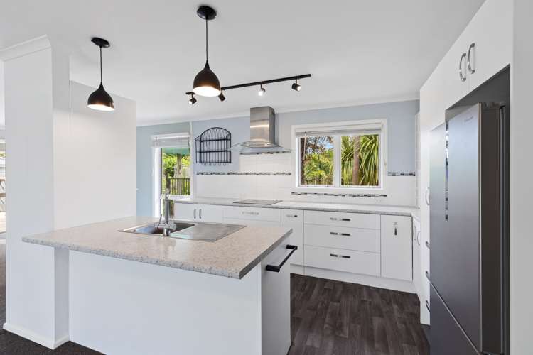 602 Welcome Bay Road Welcome Bay_10