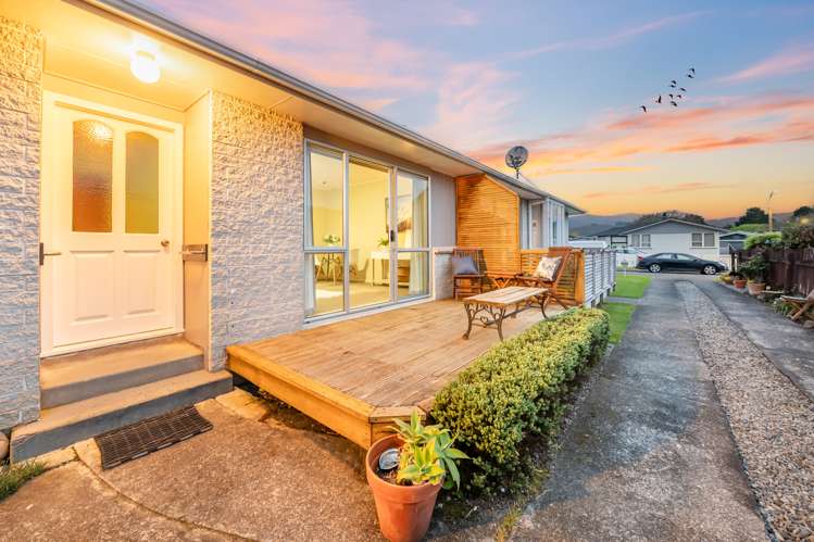 9b Haylock Grove Totara Park_11