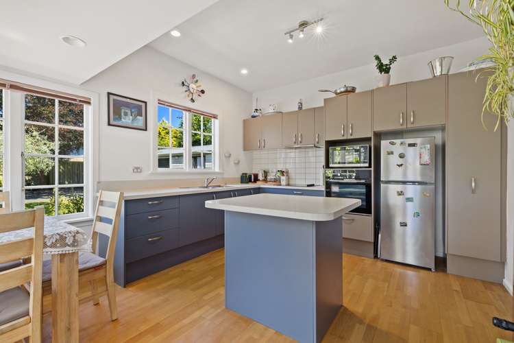 188 Gayhurst Road Dallington_10