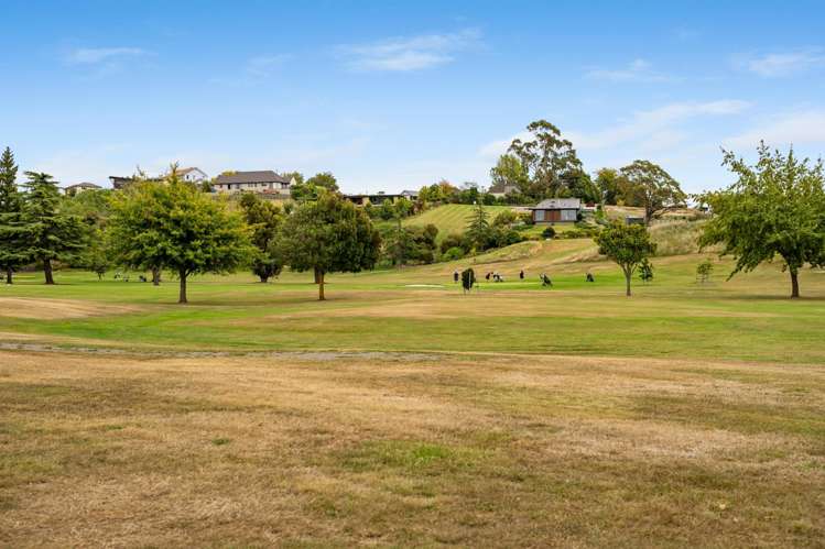 8 Lake View Place Fairhall_18