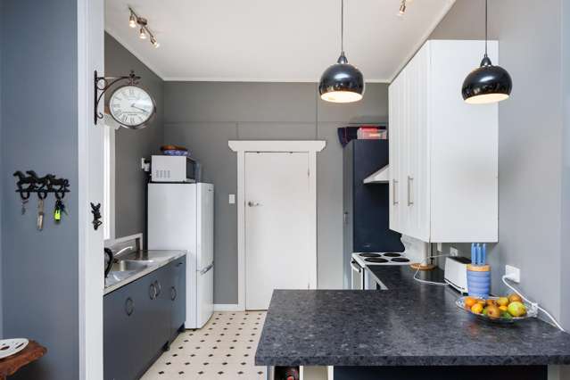 8 Knorp Street Halcombe_4