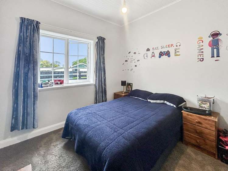 53 Roberts Avenue 1194_5