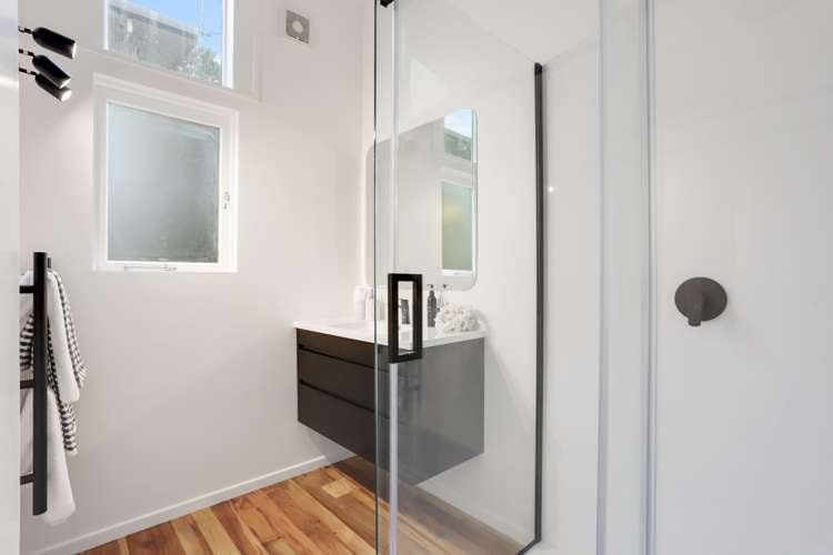 14 Arapito Road Titirangi_21