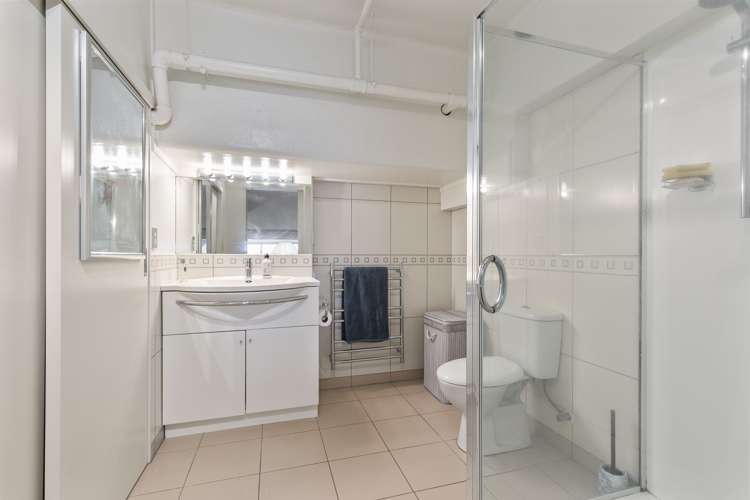 114/107 Thorndon Quay Pipitea_10