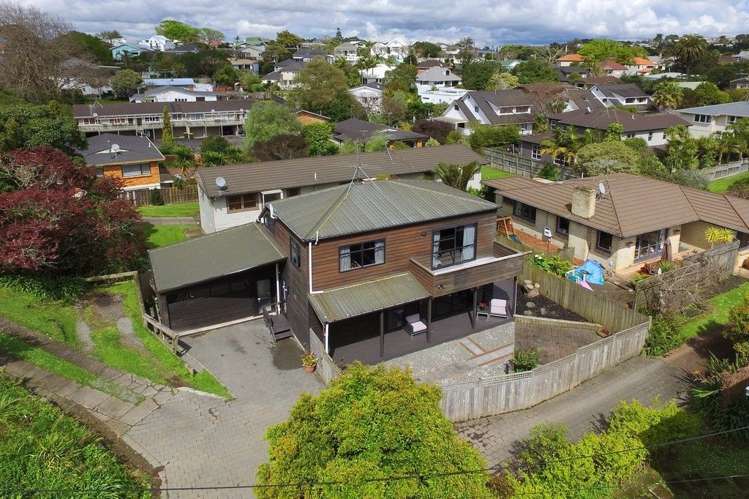 2/182 Queen Street Northcote Point_1