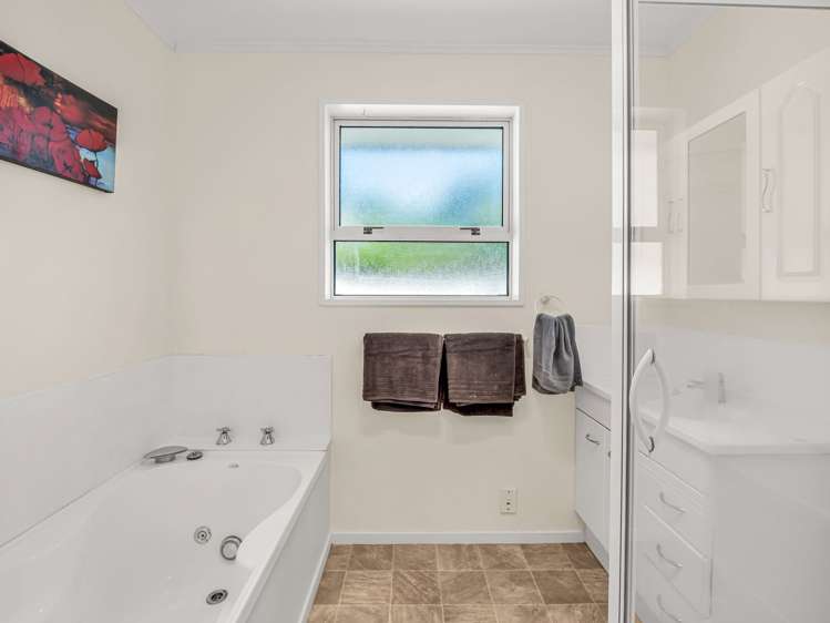 8 Capri Place Awapuni_18