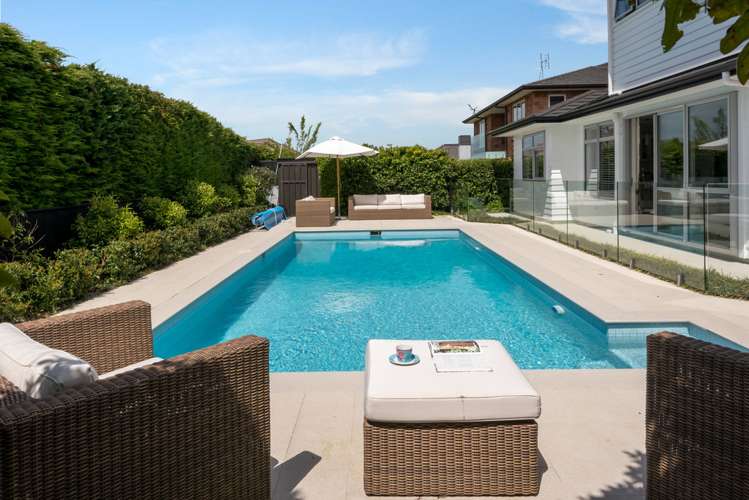 4 Oceania Place Mellons Bay_1