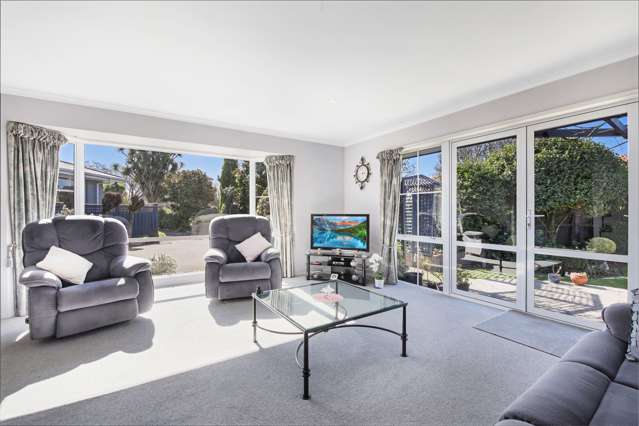 2/28 Canberra Place Redwood_4