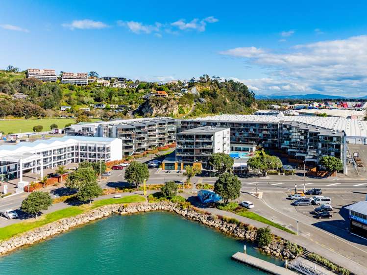 D104/14 West Quay Ahuriri_16