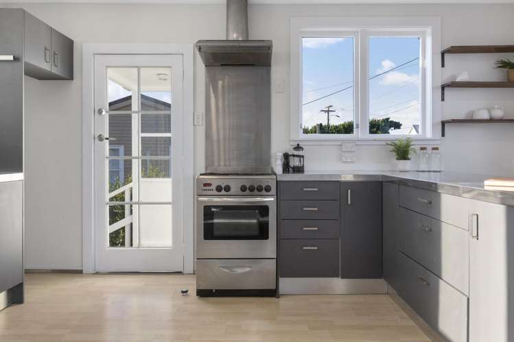 5 Matatiro Street Titahi Bay_7