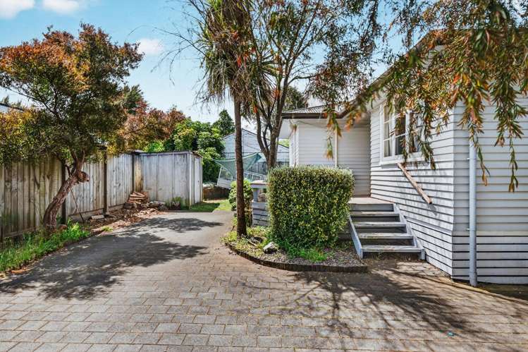 2/14 Laughton Street Taupo_15