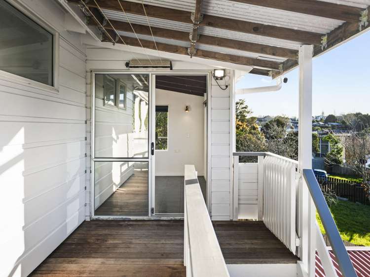 10 Lilburn Crescent Massey_9