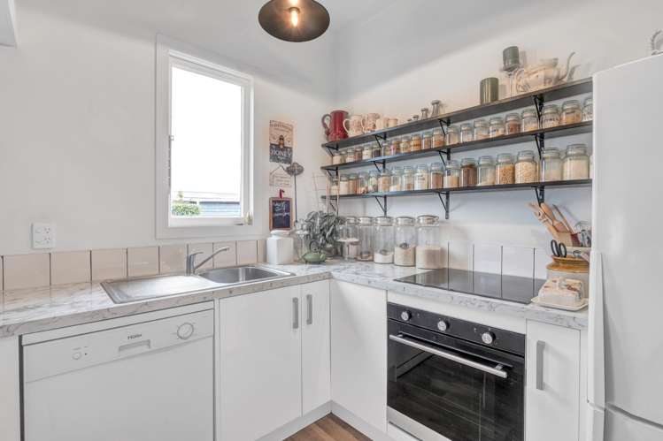 58 Pembroke Road Stratford_8