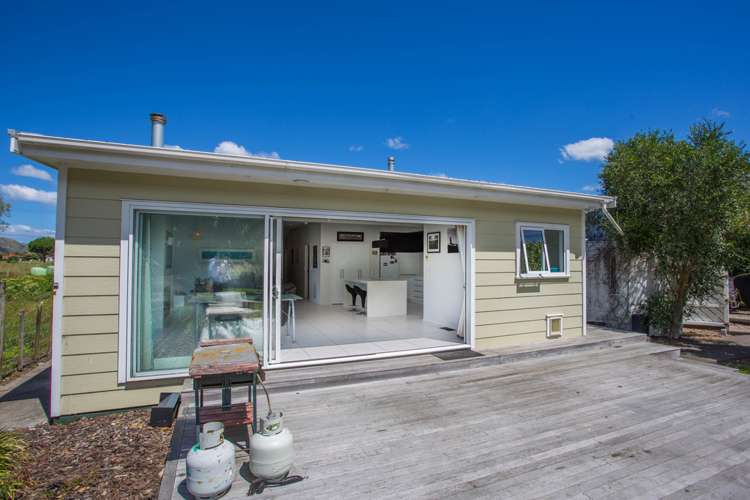 1 Forster Street Tolaga Bay_23