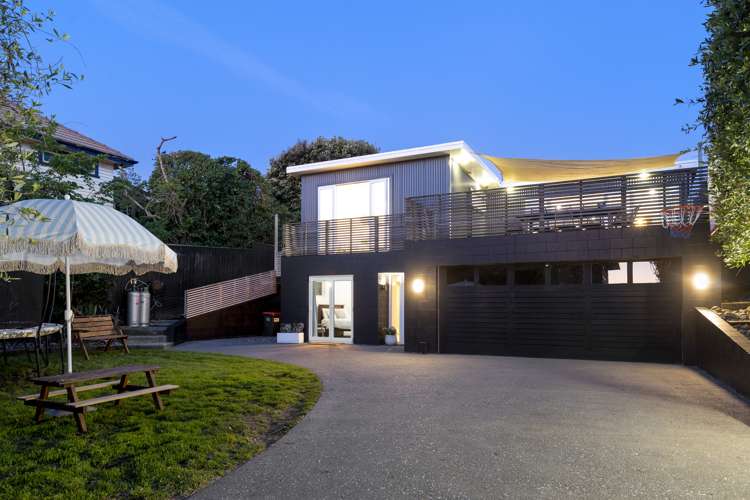 75a Marine Parade Paraparaumu Beach_1