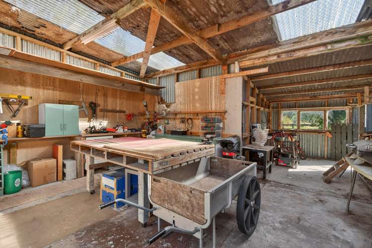 32 Murphys Line Featherston_38