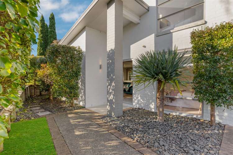 33 Chateau Rise Flat Bush_28